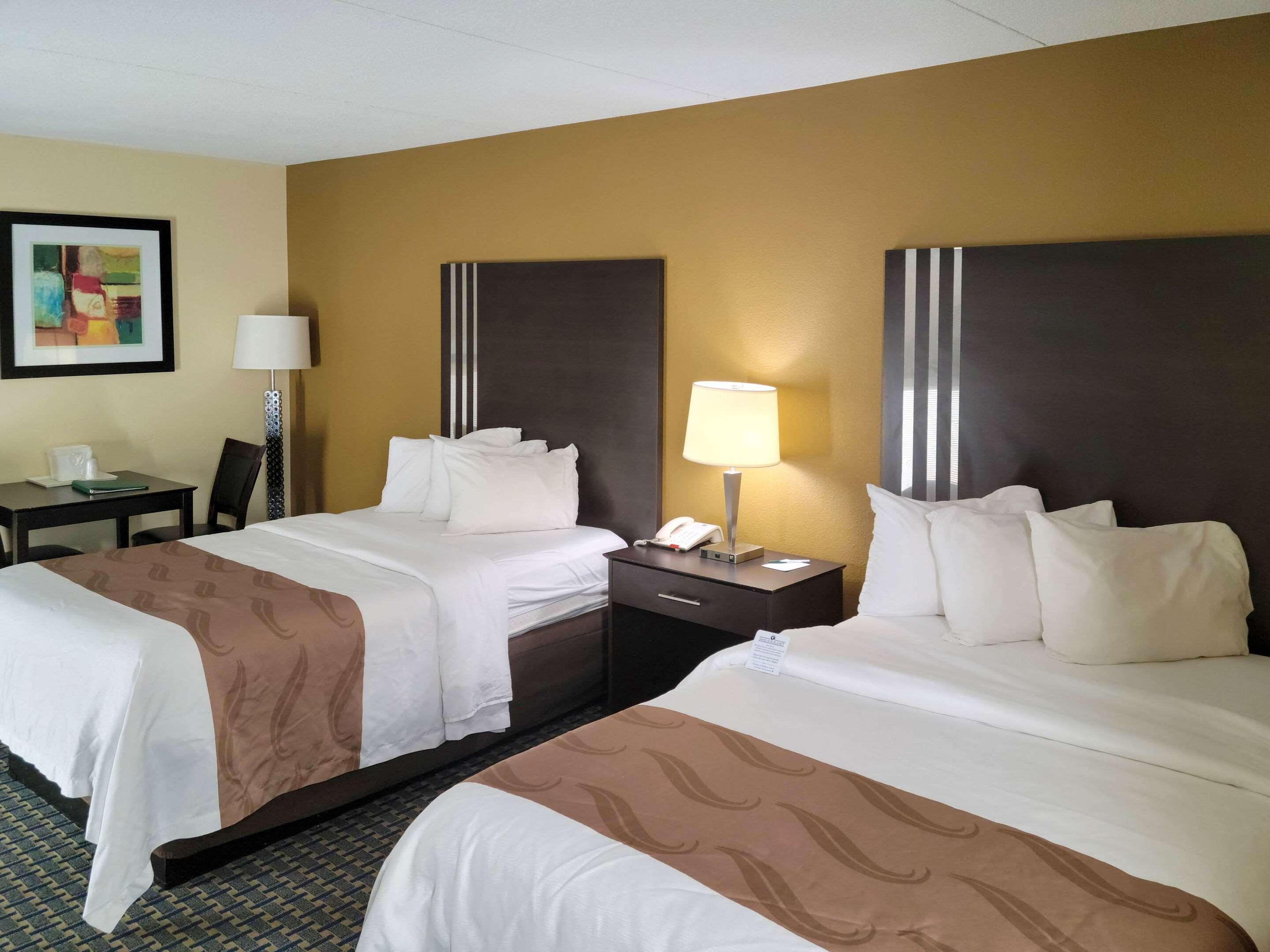 Quality Inn Terre Haute University Area Exterior foto